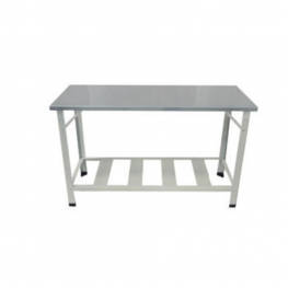 MESA INOX COM OS PÉS PINTADOS